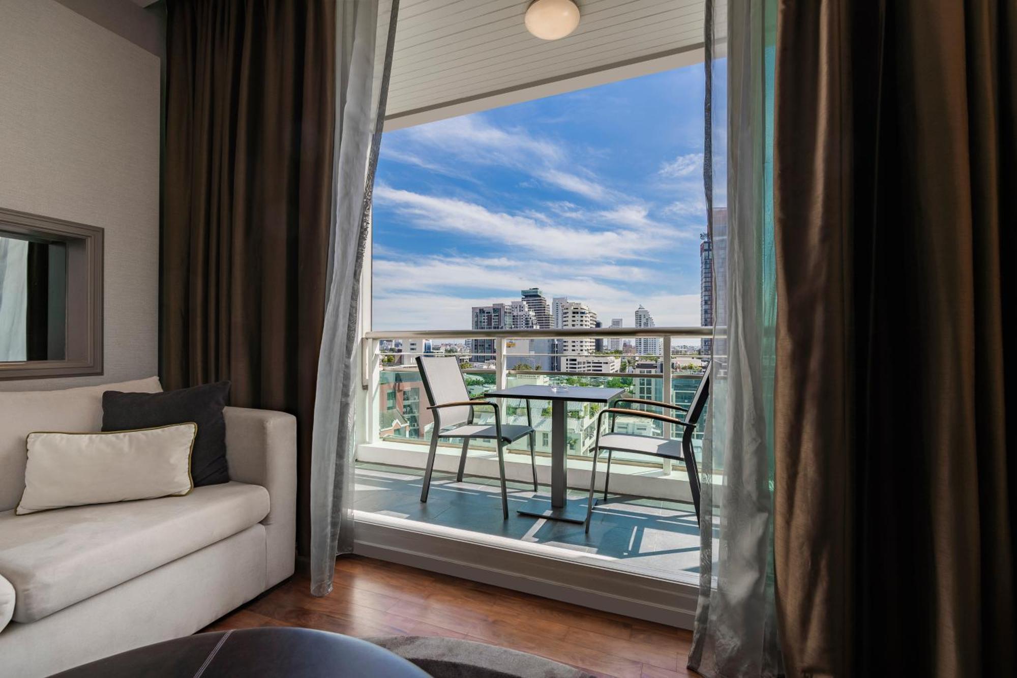 Muu Bangkok, Small Luxury Hotels Of The World Dış mekan fotoğraf View from a suite at the hotel